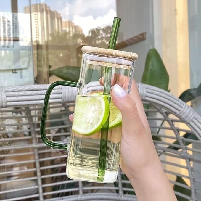 Beautiful Design High Quality Transparent drinking Glass with Straw